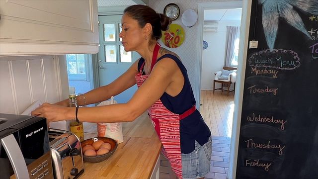 Mature Housewife's Kitchen Encounter - Naughty Fun Ensues