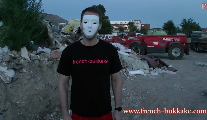 Mature French Delight: Lucia in Bukkake Action