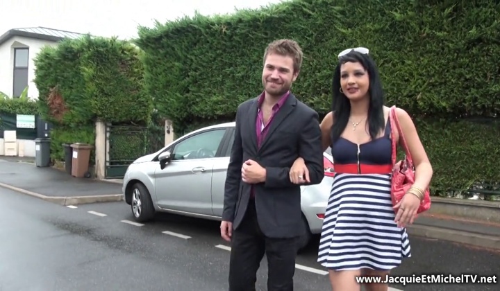 Mature French Amatrice Explores Threesome MMF Fantasy
