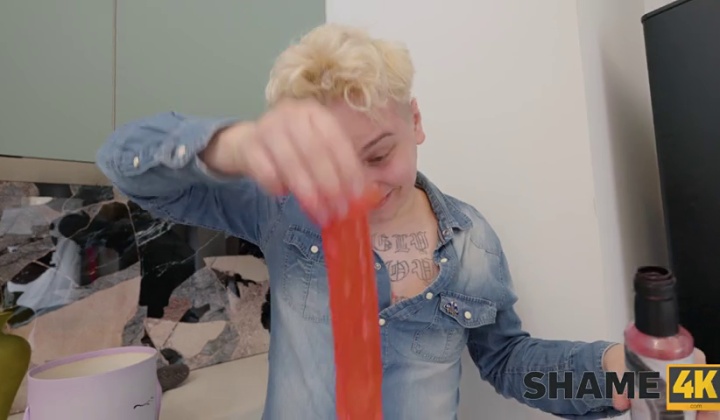 Mature Monika Desire in 4K Shame Scene