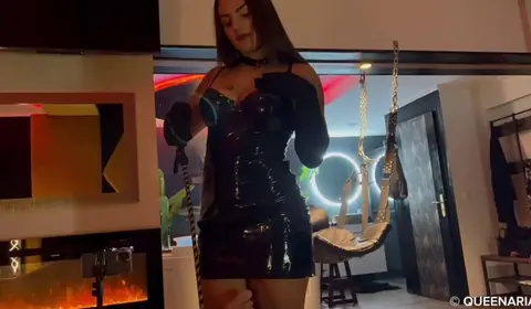 Queenaria Slutty French Amateur in Hot Bedroom Scene