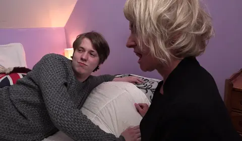 Cinthia Bourgeoise: French MILF Anal Encounter