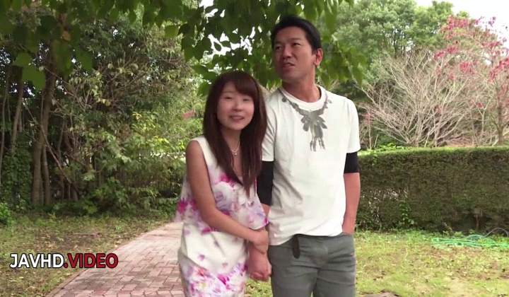 Mature Asian MILF Miu Suzuha's Outdoor Blowjob Delight