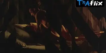 Amanda Ryan's Seductive Breasts Scene in Elizabeth