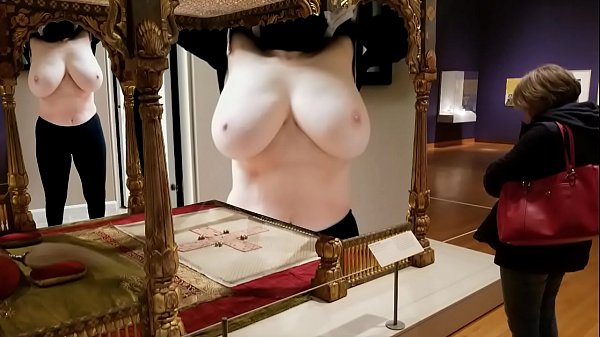 Mature Beauty: Stunning Busty Hottie Revealed