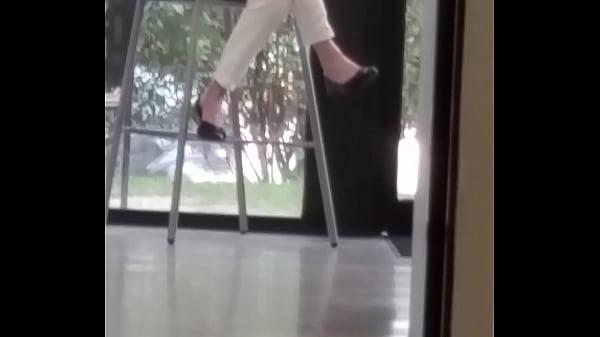 Mature Shoe Play: Seductive Feet Action