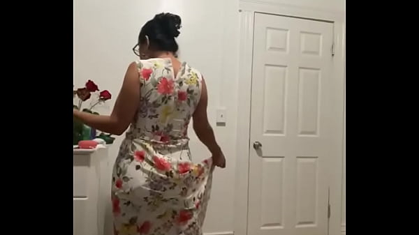 Anna Maria Mature Latina Teases Fans Behind the Scenes