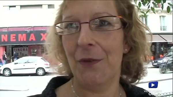 Françoise&comma; mature in need of cock