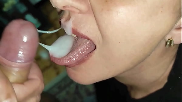 Mature MILF Delights in Amateur Blowjob Action