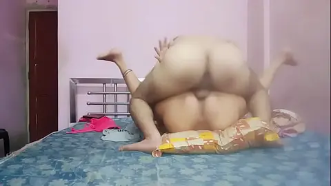 Slim Indian Wife in Passionate Solo Scene | Mature MILF Beauty