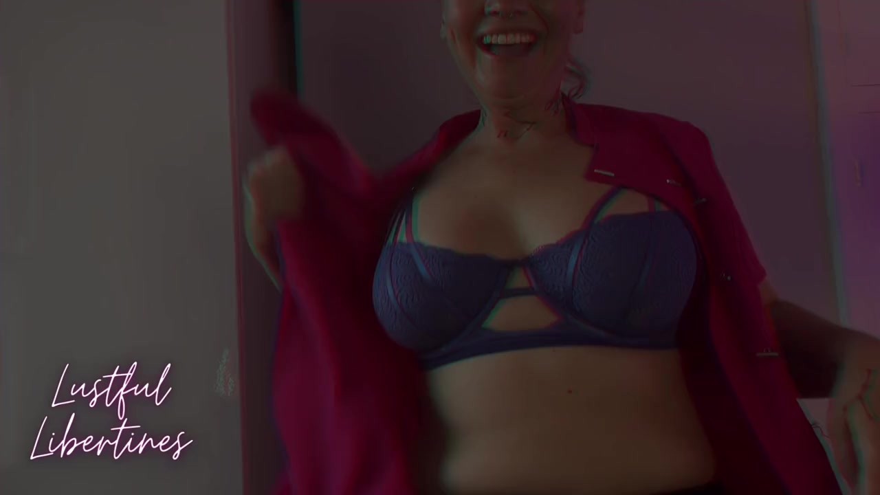 Mature Wife's Sister Gives Massage with Happy Ending