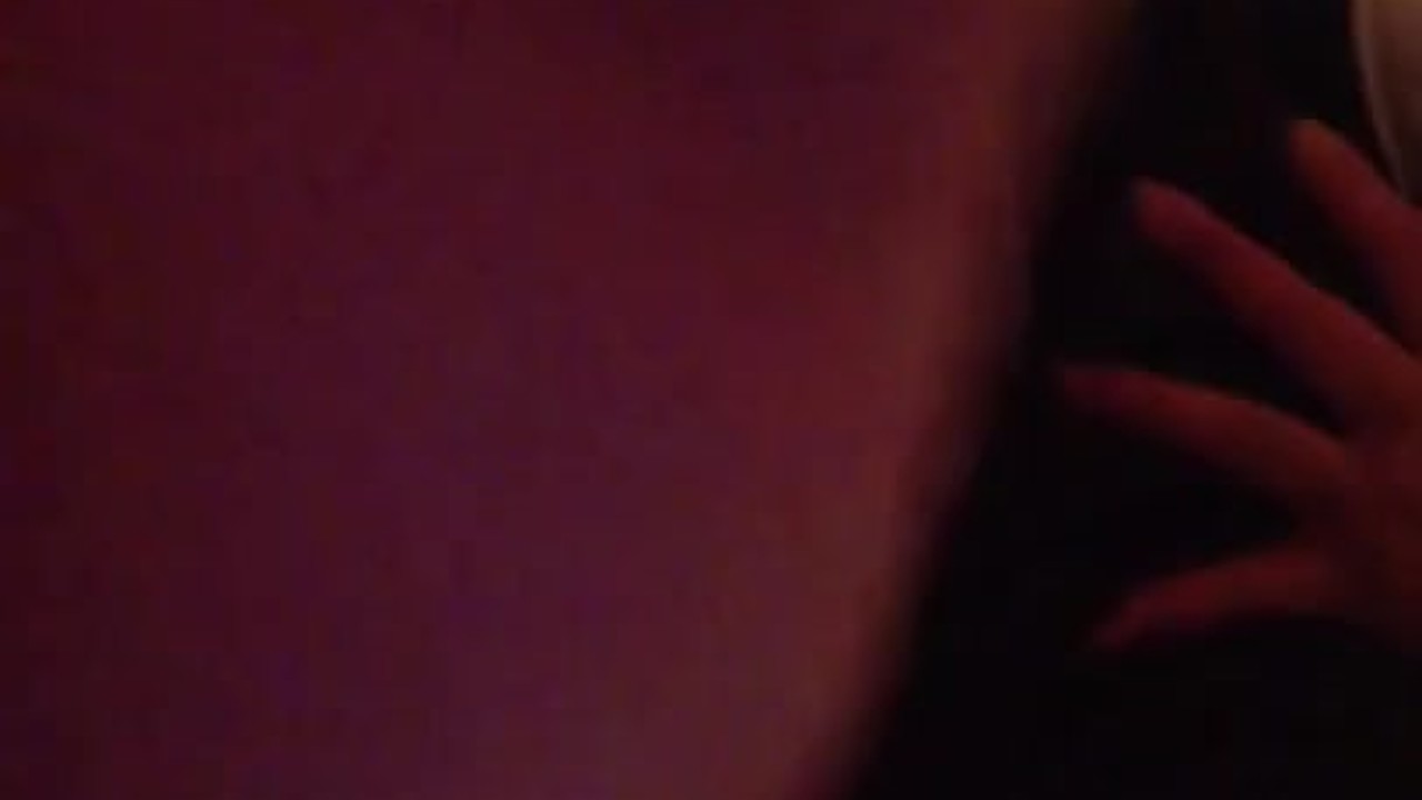 Sensual Mature Belly Tease in 23 Seconds