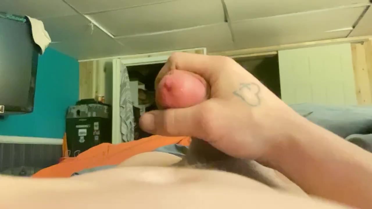 Mature Woman's Intense Jerking Session Ends with Huge Finish