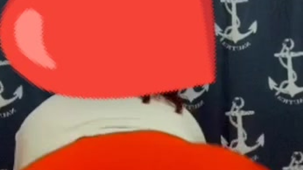 Ass clapping for daddy 