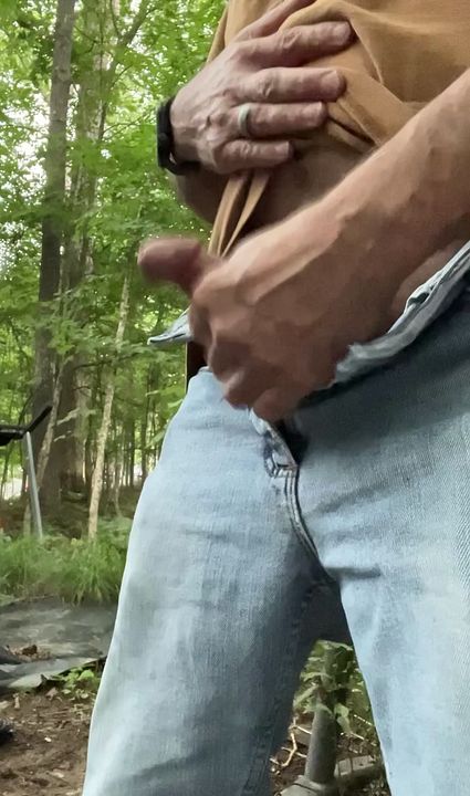 Backyard Solo Play – Jerking Off Outside Until Big Finish
