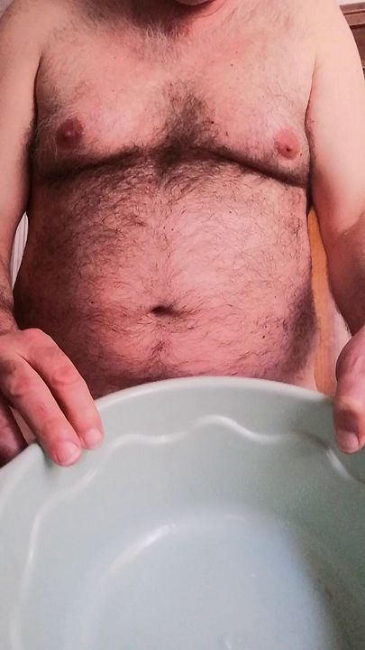 MATURE SOLO MALE WORSHIP OF WET PUSSY