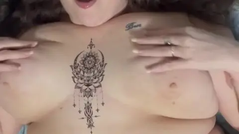 Chubby White MILF Tight Anal Creampie with Younger Man